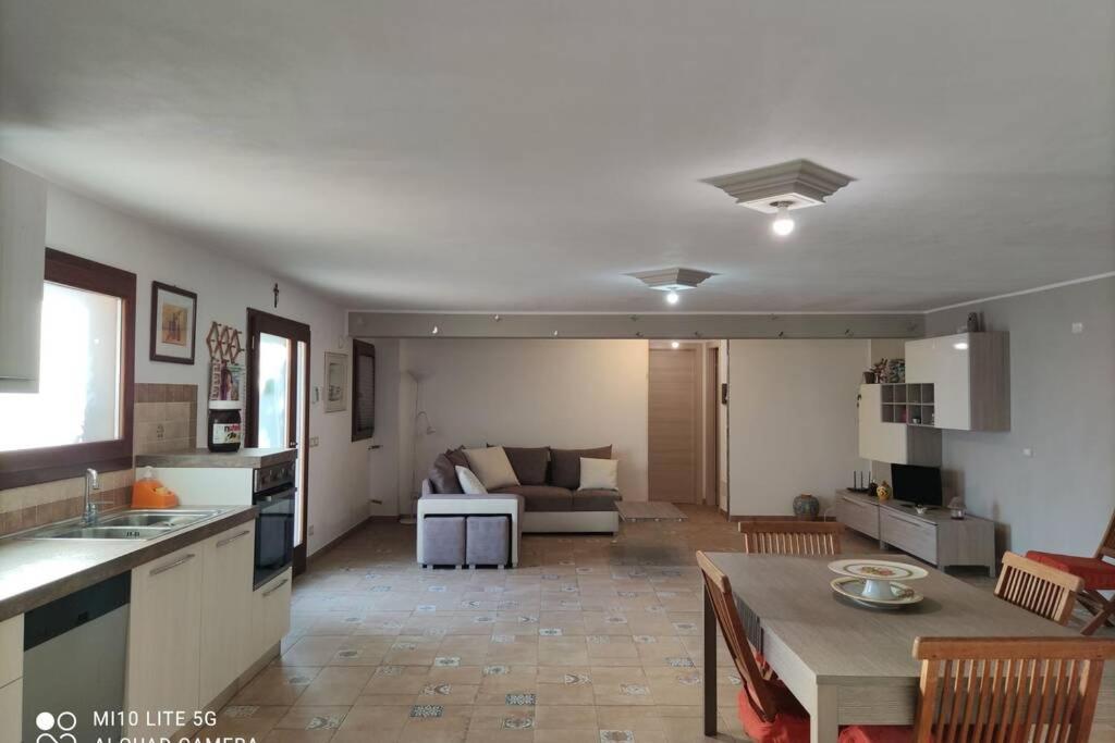 지마르도 Casa Relax In Periferia Con Ingresso E Parcheggio Privato. 아파트 외부 사진